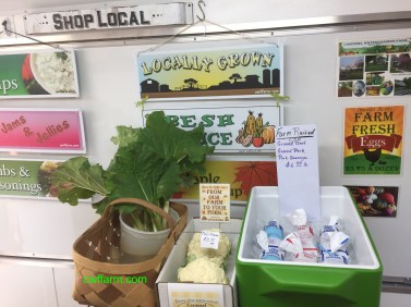 IMG_5145cwffarm meats signs window side of trailer